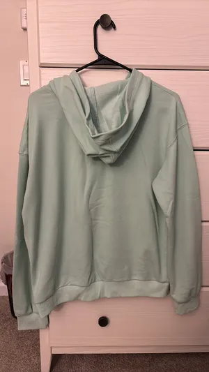 Mint Green Button Sweatshirt Size M thumbnail 2