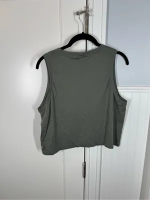 Lululemon swiftly breathe mesh crop tank in sage green San Francisco size 8 thumbnail 3