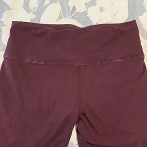Athleta Cotton Maroon Leggings Size Medium thumbnail 2