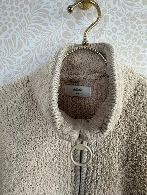 aerie Oversized Cream Beige Sherpa Quarter Zip Pullover Sweater - Size - Medium thumbnail 3