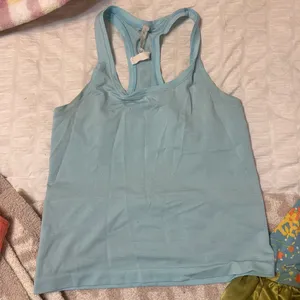 Lululemon Racerback Tank thumbnail 1