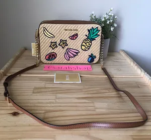 Purse thumbnail 3