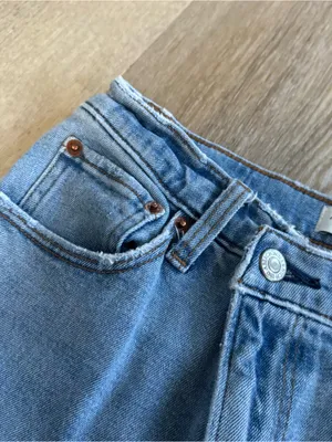 Abercrombie & Fitch 90’s Slim Straight Ultra High Rise Light Blue Jeans thumbnail 3