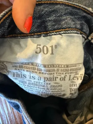 Levi’s 501 6” inseam dark wash high rise Jean shorts size 27 thumbnail 5