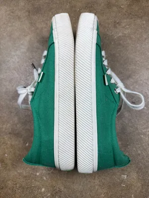 Cariuma Green Canvas Low-Top Sneakers with White Laces Size: 9 thumbnail 3