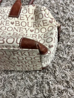 Dooney & Bourke Tan Logo Canvas Vintage Shoulder Bag Heart Star Detail thumbnail 6