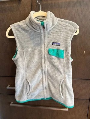 Patagonia Re-Tool Fleece Vest‎ Women's Size Small Sleeveless Full Zip Gray small thumbnail 1