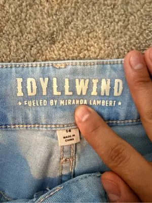 Idyllwind Light Wash Flare Jeans Size 14 thumbnail 4