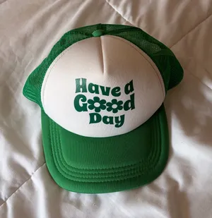 PacSun Trucker hat thumbnail 1