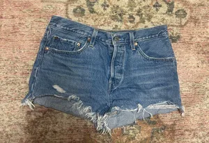 Levi’s 501 Shorts thumbnail 1