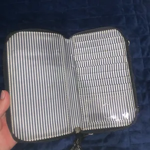 Wallet thumbnail 6