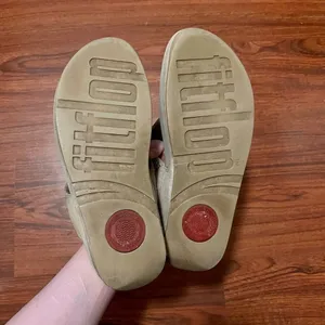 Fitflop Rhinestone Platform Flip Flops Size 9 thumbnail 5