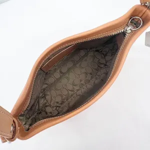 Coach Vintage Y2K British Tan Leather Demi Baguette Shoulder Bag thumbnail 4