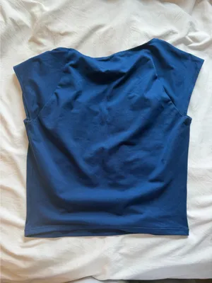 Hollister Top thumbnail 2