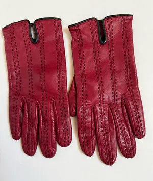 Echo Red Leather Driving Gloves. Size Medium thumbnail 1