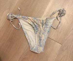Triangl Bikini  thumbnail 1