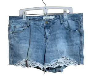 Torrid Shorts Womens 18 Blue Stretch Lace Hem Distressed Cutoff Bottoms Ladies thumbnail 1