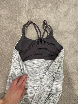Lululemon Tank And Bra thumbnail 2
