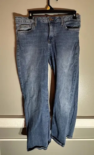 Forever 21 Womens Blue Wash Cropped Straight Leg Jeans‎ Size 29 thumbnail 1