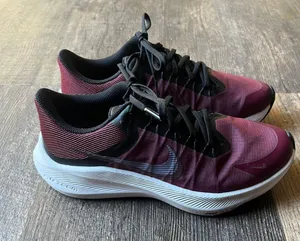 Nike Tennis Shoes thumbnail 1