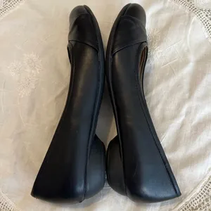 Hush Puppies Black Leather Comfort Shoes Women’s 8.5 Small Heel Casual Office thumbnail 6