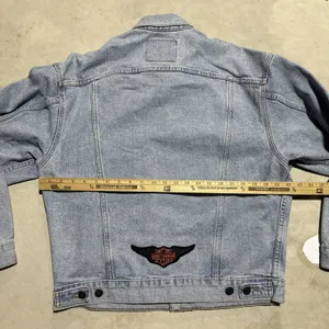 Levis 70507-4834 Denim Trucker Jacket Men's SZ M Light Wash 1992 Harley Patch thumbnail 7