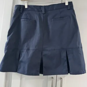 Lands‎ End Women’s Navy Blue Size 8 Short Uniform Skort Skirt Back Pleat Pockets thumbnail 2