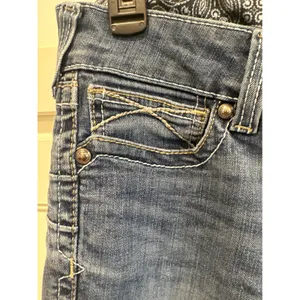 Ariat REAL Denim Women's Jeans Size 28R Bootcut Medium Wash Distressed thumbnail 3