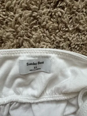 Aritzia white top thumbnail 3