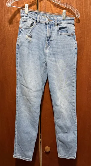 American Eagle Outfitters White Denim Label Detail thumbnail 1