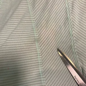 Bundle of 2 Lululemon Workout‎ Tank Tops Size 4 thumbnail 13