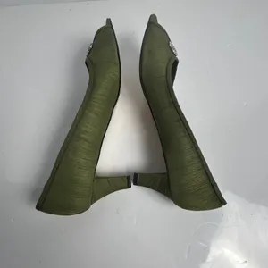 Coldwater Creek Olive Green Rhinestone Bow Peep Toe Kitten Heel Pumps 9M thumbnail 7