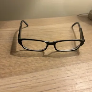 Ray-Ban Black Glasses frames and black Ray Ban Case thumbnail 9