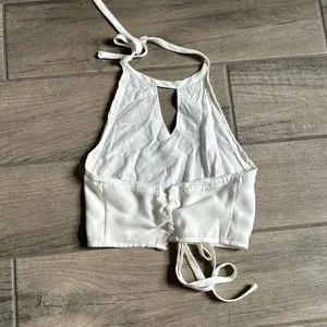 Kendall & Kylie halter thumbnail 3