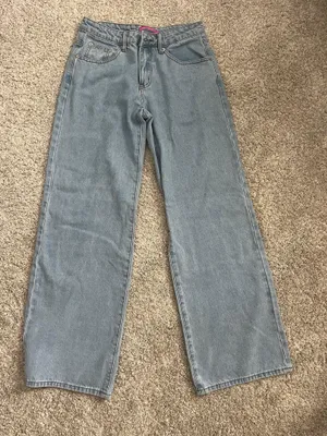 Edikted Jeans Low-Rise thumbnail 1