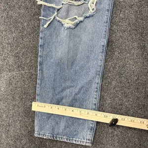 Levi's 94 Baggy Jeans Women's 27 Light Wash Distressed Wide Leg Y2K Denim thumbnail 7