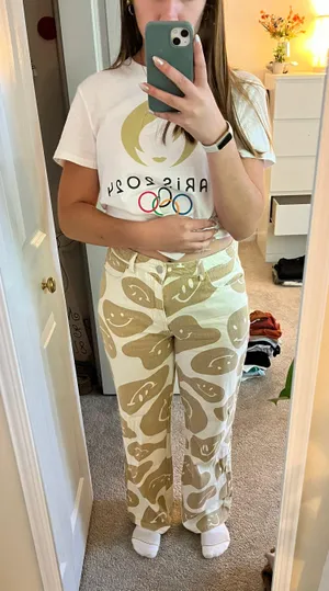 Bailey rose Petunia Smiley Face Beige Flare Pants thumbnail 2