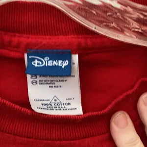 FINAL MARKDOWN Ladies’ Disney 2005 T-shirt (S) thumbnail 3