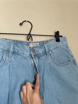 Free People We the Free Danni High Rise Short Size Small Light Wash Cuffed Roll thumbnail 9