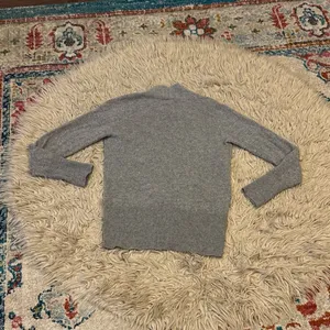 Sundance cashmere sweater size small thumbnail 4