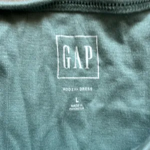 Gap casual dress thumbnail 3