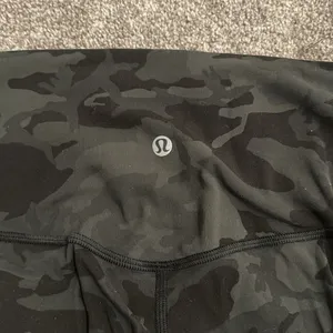 ⭐️LULULEMON ALIGN LEGGINGS CAMO thumbnail 4