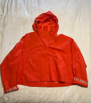 Lululemon Cropped Jacket thumbnail 3