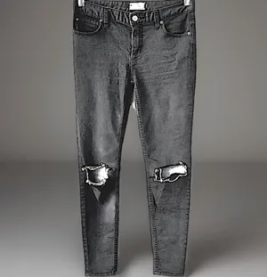Free People High Rise Busted Skinny Stretch Carbon Jeans, 27 inseam/32 waist thumbnail 2