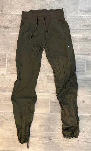 Lululemon Joggers Studio Dance army green 4 thumbnail 1