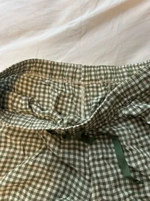 Uniqlo’s plaid shorts thumbnail 4