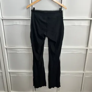 SuperForm Rib Flare Pant Black thumbnail 6
