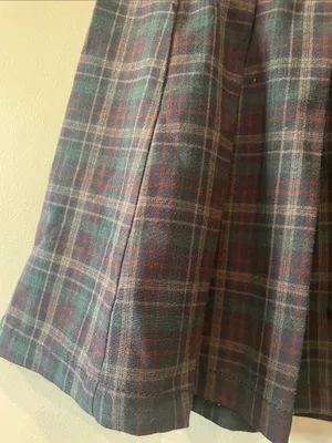 Pleated Navy blue and Green Plaid Mini Skirt American Eagle size 2 thumbnail 2