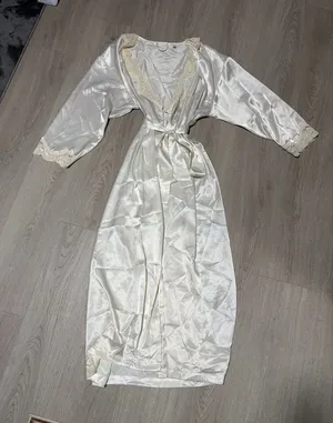 Vintage Victorias Secret Maxi Robe thumbnail 1