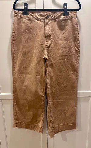 Old Navy Pants, Cropped Size 12 thumbnail 1